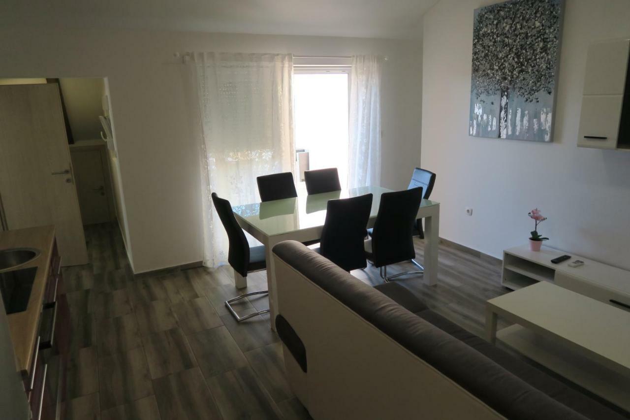 Family Apartment Baška Pokoj fotografie